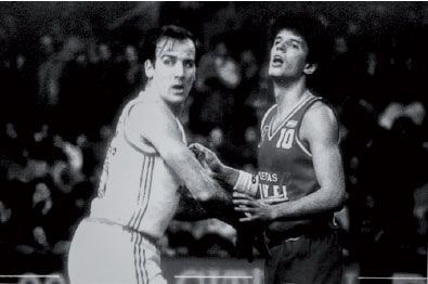 Alfonso del Corral jugó en el Real Madrid.