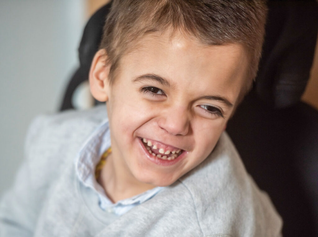Íñigo sonriendo