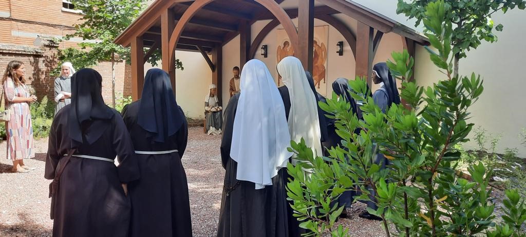 Religiosas de distintas congregaciones en la sede de Contemplare en Madrid.